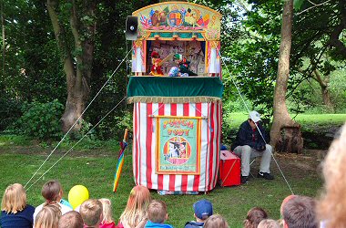 Family Fun with Punch and Judy in the Town Park Family Fun with Punch and Judy in the Town Park